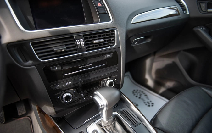 Audi Q5 cena 66500 przebieg: 193000, rok produkcji 2013 z Zabrze małe 172